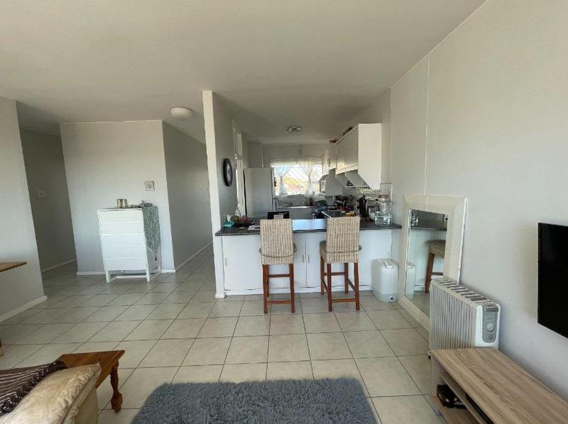 2 Bedroom Property for Sale in Green Point Western Cape